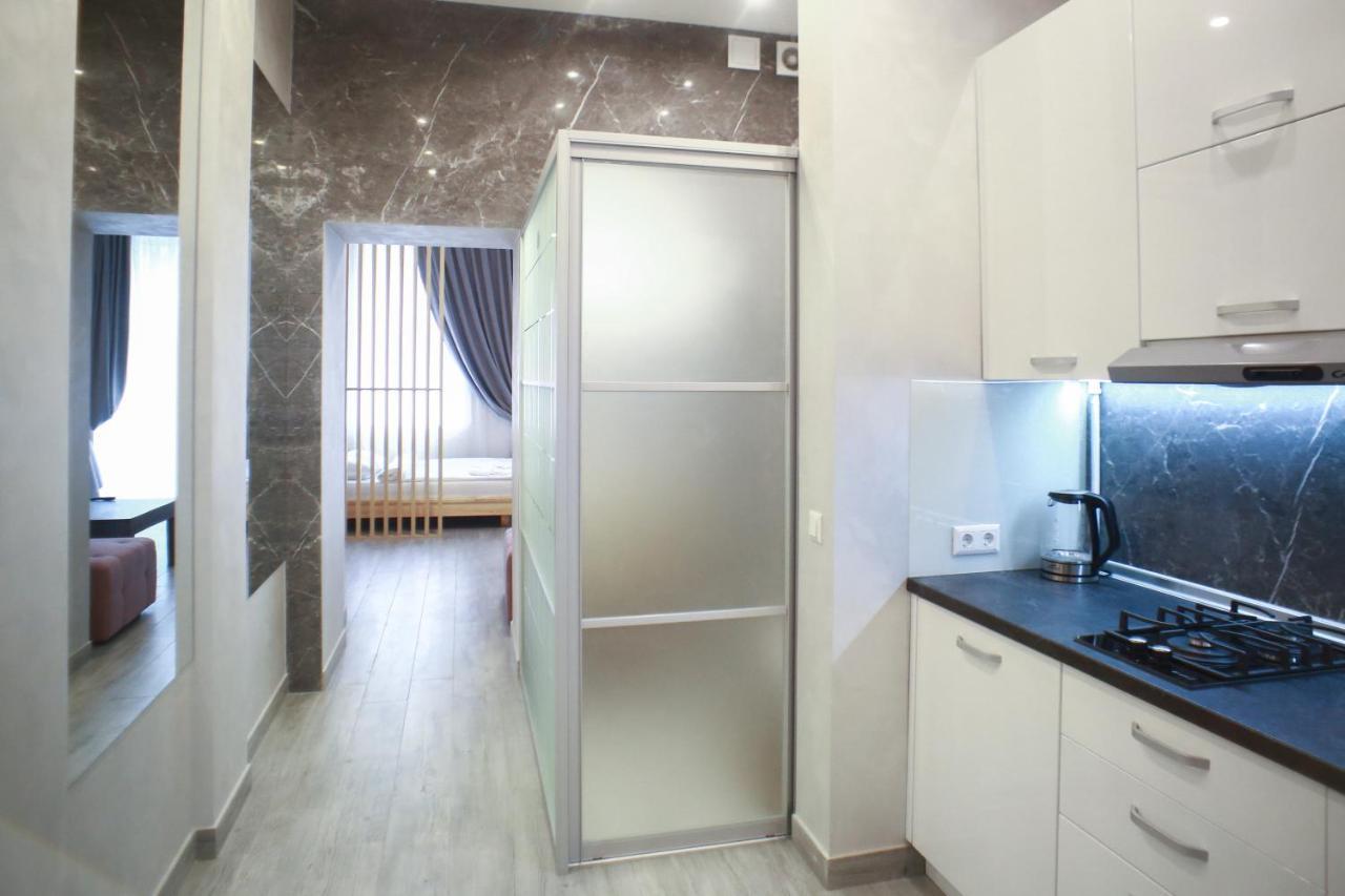 Leogrand Apartment On Drohobycha 4 Lviv Eksteriør bilde